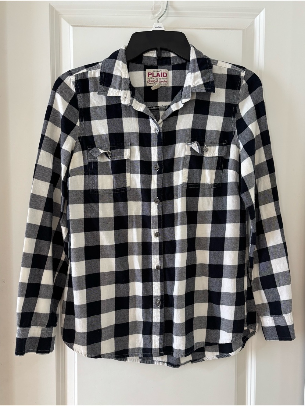 Old Navy Black and White Plaid Long-Sleeve Button-Down Shirt